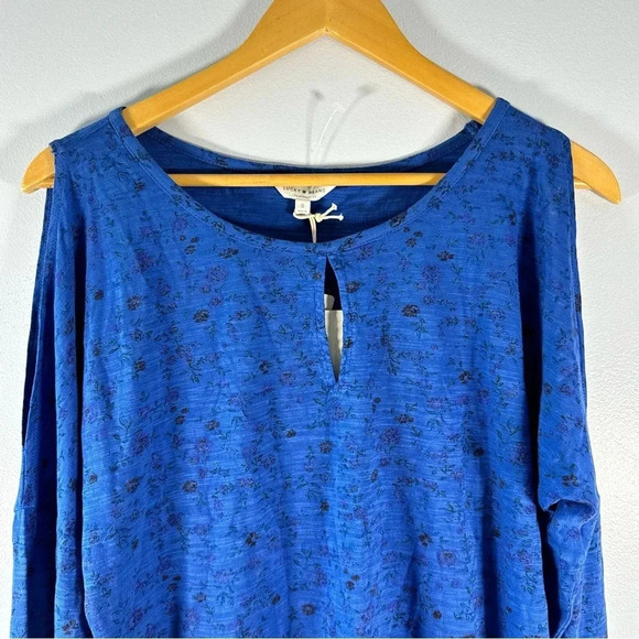 NWT Lucky Brand Women's Cotton Slit Sleeve Keyhole Floral Blue Top - Picture 8 of 8